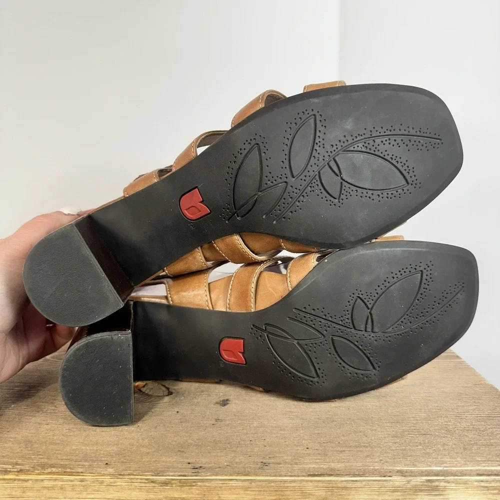 Umberto Raffini Strappy Heeled Sandals Womens SZ 9.5 10 Leather Boho Indie Chic